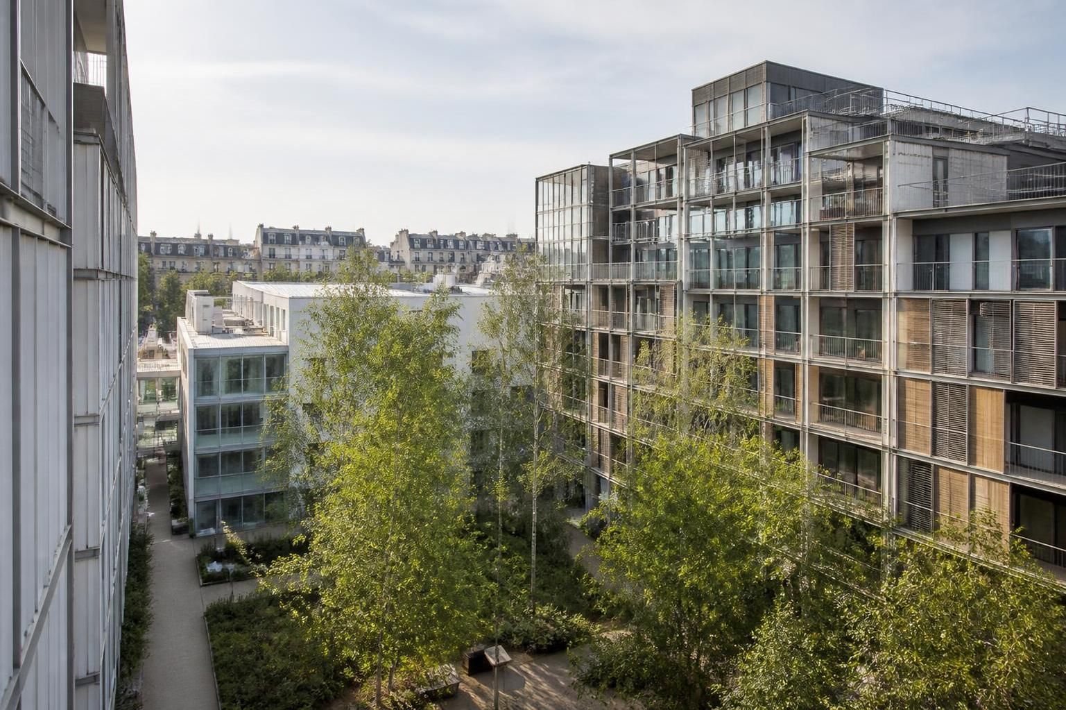 découvrez comment renzo piano transforme la rue de meaux en réinventant le quartier grâce à une architecture innovante et audacieuse.